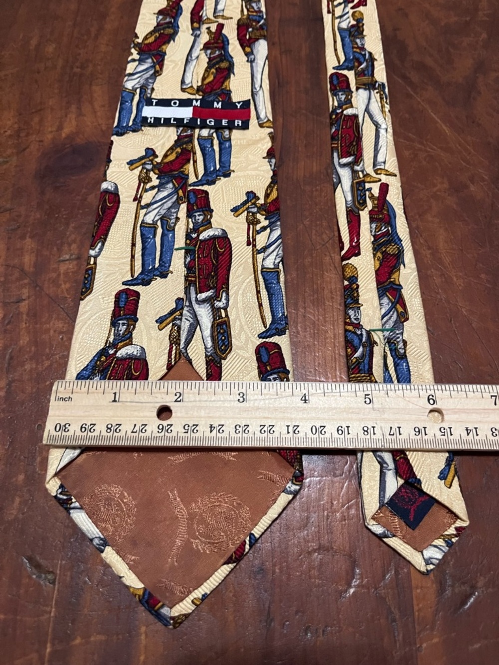 Tommy Hilfiger 100% Silk Navy & Red Uniformed Soldiers Tie - Picture 5 of 9